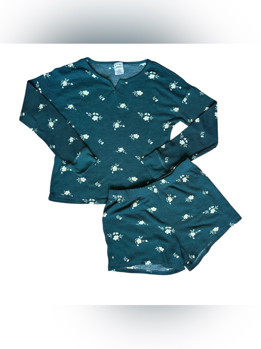 Art Class 10/12 Girls Green white floral waffle knit long sleeve and short set